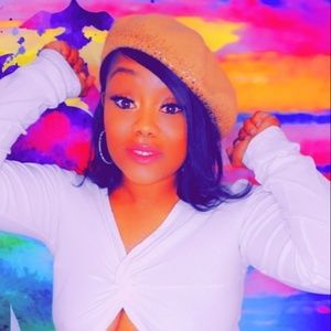 Meet your Posher, Lucia